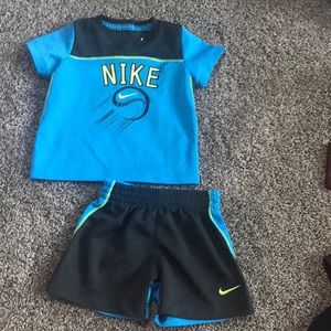 Nike boys set 6-9 months